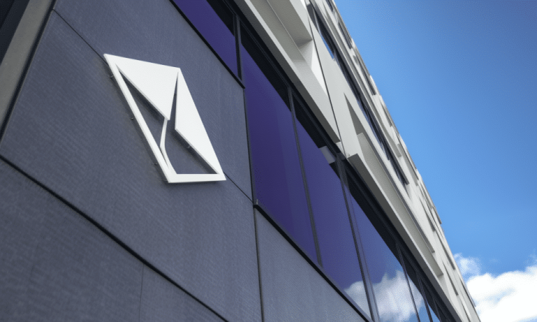 Ambcrypto Ethereum Logo On A Building C8fba451 30df 4688 963c 0d2514e5e5dc 1000x600.png