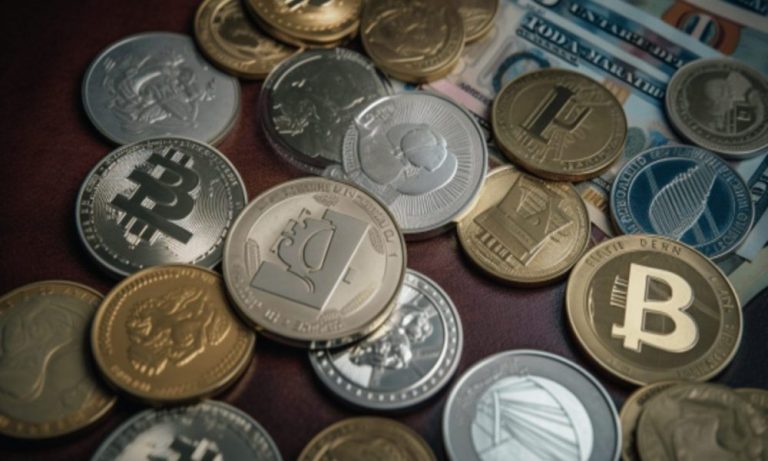 Ambcrypto Various World Currencies And Crypto D42cdfc9 B147 4afe Bbd1 B83eccf5c808 1 1000x600.jpg