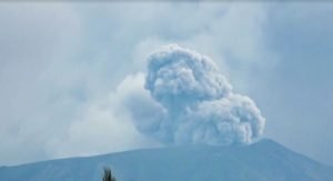Erupcao Vulcao Indonesia.jpeg