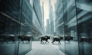 Ambcrypto Bulls Moving Across Glass Buildings 7f751b73 0537 4394 8cdb 5a9e7e1b260a 1000x600.png