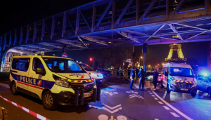 Policia Francesa Em 2 De Dezembro.png