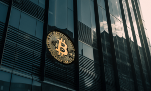 Ambcrypto Bitcoin Logo On A Building F526e90e 4bfb 4546 Be6c 79e38cbd9e04 1000x600.png