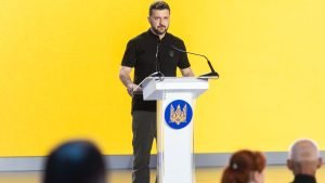 Zelesny Presidente Ucrania E1719878502300.jpg