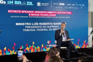 Barroso diz que X pode voltar a funcionar no Brasil se cumprir leis