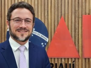 Aurélio Lobão consolida pré-candidatura a presidente da OAB-PI com apoio de Celso Barros