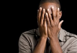 Trabalhadora vítima de racismo receberá indenização de R$ 50 mil