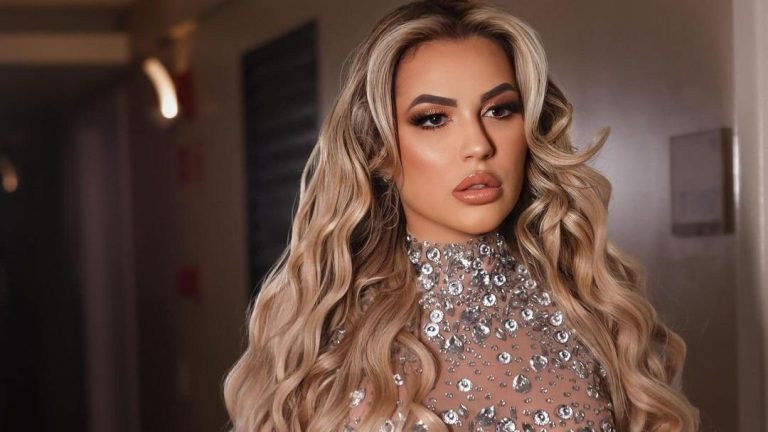 Deolane Bezerra E1708023700319.jpg