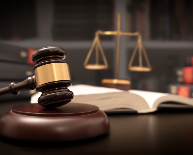 TRT-2 aplica "collateral estoppel" e reconhece sucessão de dívidas trabalhistas, condenando empresa por má-fé