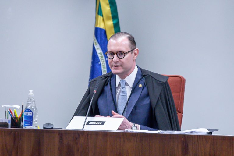 Ministro Cristiano Zanin assume a presidência da Primeira Turma