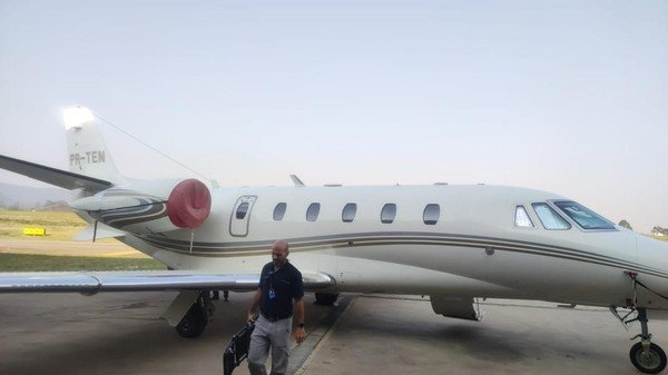 Juíza autoriza polícia a usar avião que pertenceu a Gusttavo Lima e outras três aeronaves da Esportes da Sorte