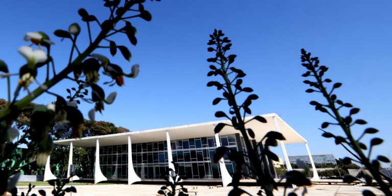 Supremo valida suspensão de lei que fixa penas para invasor de propriedade privada