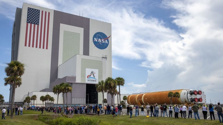 Artemis 2 E1728511546873.jpg