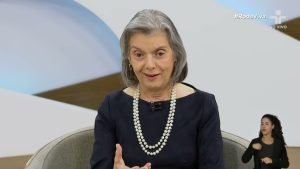 Cármen Lúcia afirma que Bets exploram "otários" para lucrar