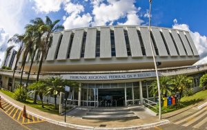 TRF-1 determina devolução de celulares e R$ 9 mil apreendidos de não acusado de crime