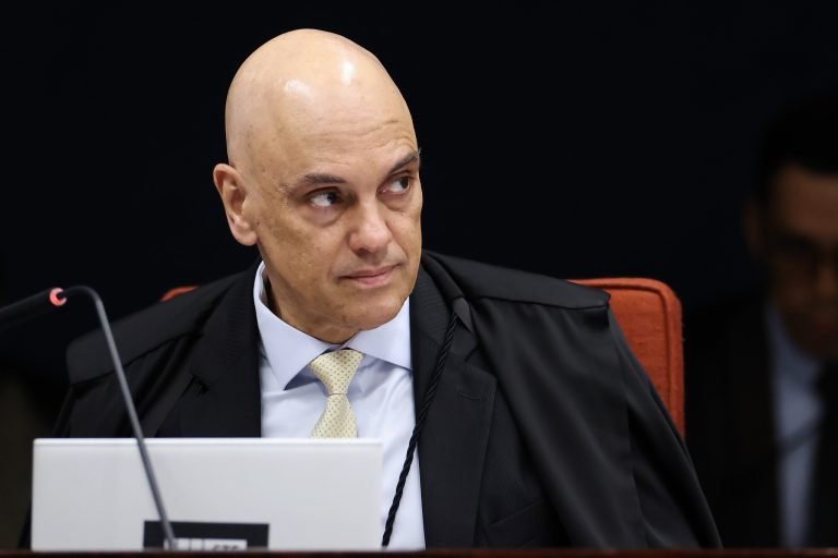 Alexandre de Moraes deve encaminhar relatório sobre tentativa de golpe à PGR ainda esta semana