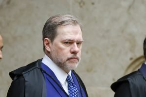 STF exige dolo para configurar improbidade administrativa e define critérios para contratação sem licitação