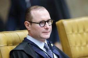 Cristiano Zanin autoriza operação da PF para investigar venda de decisões judiciais