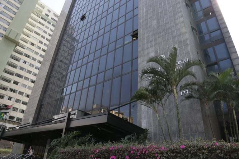 Justiça determina reserva de vaga em concurso do TRT-2 após identificação de homônimo no cargo