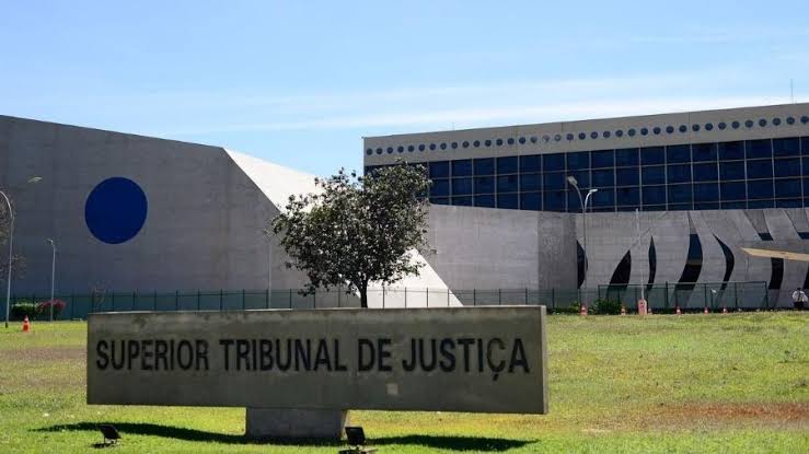 STJ e TST aprovam pagamento retroativo de adicional por tempo de serviço a ministros