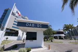 Eleições OAB-SC: Chapa de oposição sofre penalidade por disseminar notícias falsas