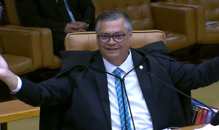 "Órgãos subnacionais têm autonomia, não soberania", declara Flávio Dino ao STF