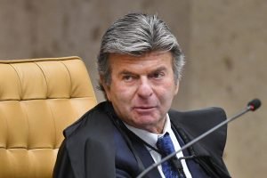 STF suspende anúncios de apostas voltados para crianças e restringe uso de benefícios sociais em jogos