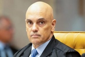 Moraes manda novamente PF avaliar explicações do X sobre acesso de perfis bloqueados