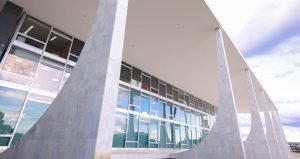 STF suspende decisão que afastou o regime de precatório para pagamento de dívida no DF