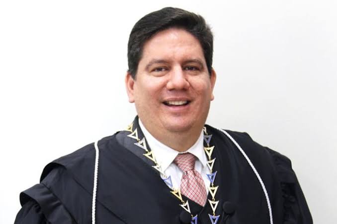 STJ: conselheiro acusado de xingar colega de “put*” e “vadia” vira réu