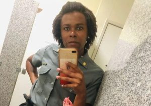 Juíza decide que militar trans aposentada pela Marinha por ‘incapacidade’ pode voltar à ativa