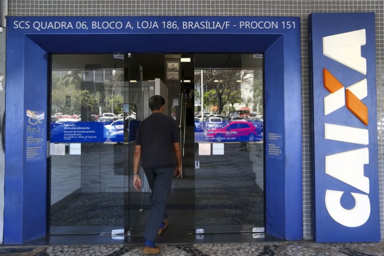 Mulher é condenada por estelionato após prejuízo de R$ 1,6 milhão à Caixa Econômica Federal