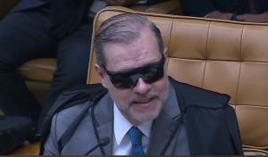 “Justiça também é poesia”:Toffoli cita e canta Gilberto Gil durante sessão do STF