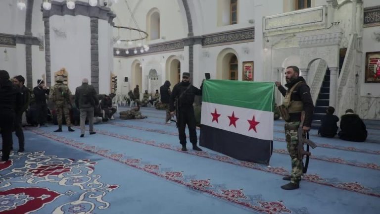 Rebeldes Comemoram Homs.jpg