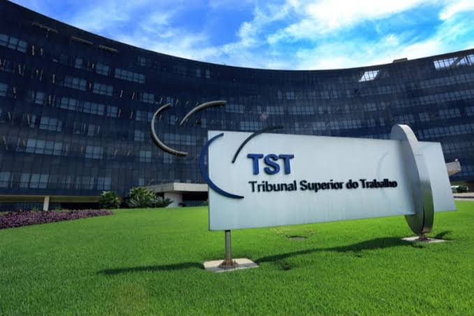 TST condena Pirelli a indenizar trabalhador por discriminação durante greve