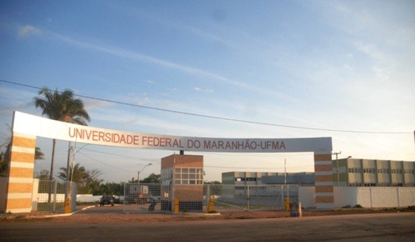 Justiça Federal determina que universidade federal contrate profissional para dar acessibilidade a alunos com deficiência visual