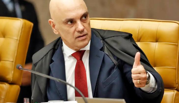 Moraes encerra ação contra homem que tentou furtar dois pares de chinelos 