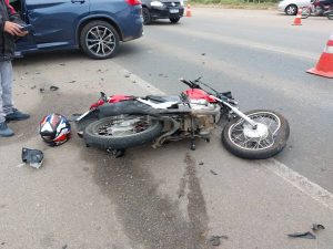 Empresa deve indenizar motociclista envolvido em acidente de trânsito