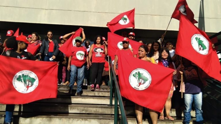 Mst Ocupa Incra Em Mg.jpeg