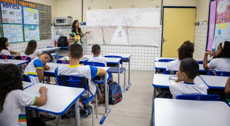 STF invalida lei que proíbe linguagem neutra em escolas