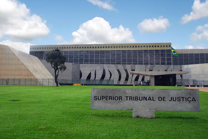 STJ admite Habeas Corpus para discutir competência de desembargador