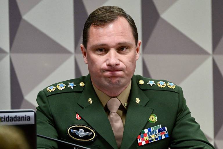 Cid pede absolvição sumária ao STF e afirma que cumpria dever legal