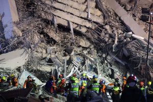 1743247667 2025 03 28t184834z 1 lynxnpel2r10j rtroptp 4 myanmar quake thailand.jpg