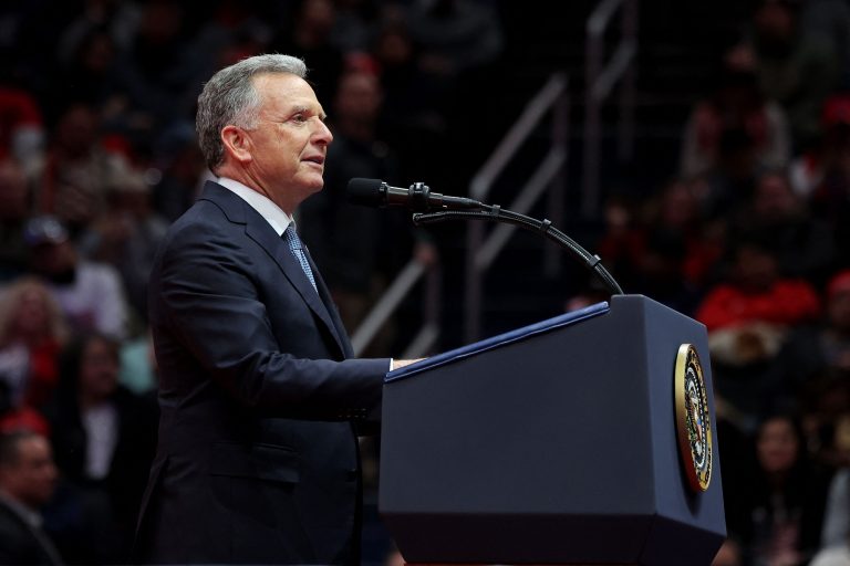 2025 01 22t213644z 1 lynxnpel0l0vb rtroptp 4 usa trump inauguration.jpg