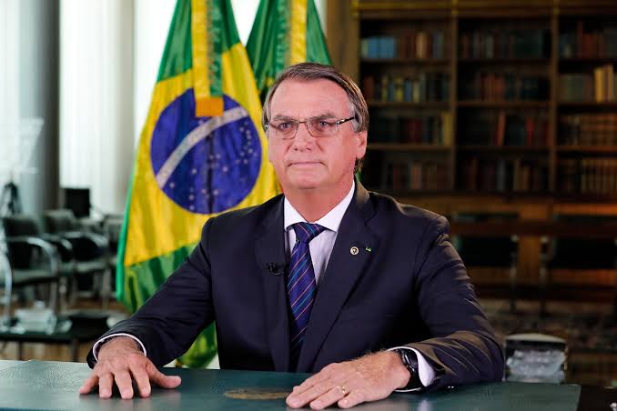Defesa de Jair Bolsonaro será apresentada ao STF amanhã