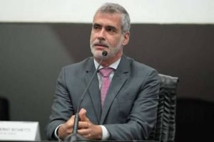 Relator vota por execução imediata da pena de Adriana Villela; julgamento é suspenso