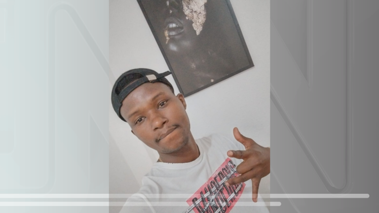 Placeholder moise3.png