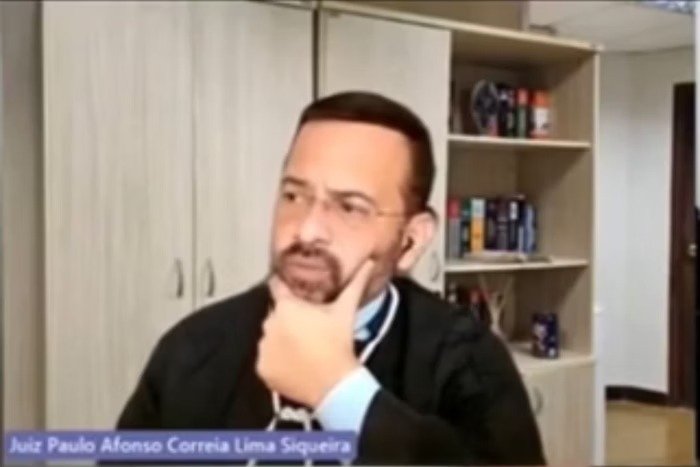 “Doutora, fique no seu lugar”, diz juiz a advogada em audiência; OAB-DF fará representação disciplinar contra o magistrado por violações reiteradas