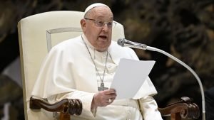 Papa francisco 2 e1740422038840.jpg