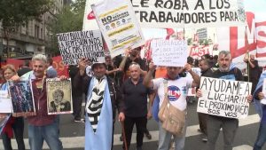 2025 04 09t215824z 1 lop558809042025rp1 rtrmadp baseimage 960x540 argentina protests.jpg