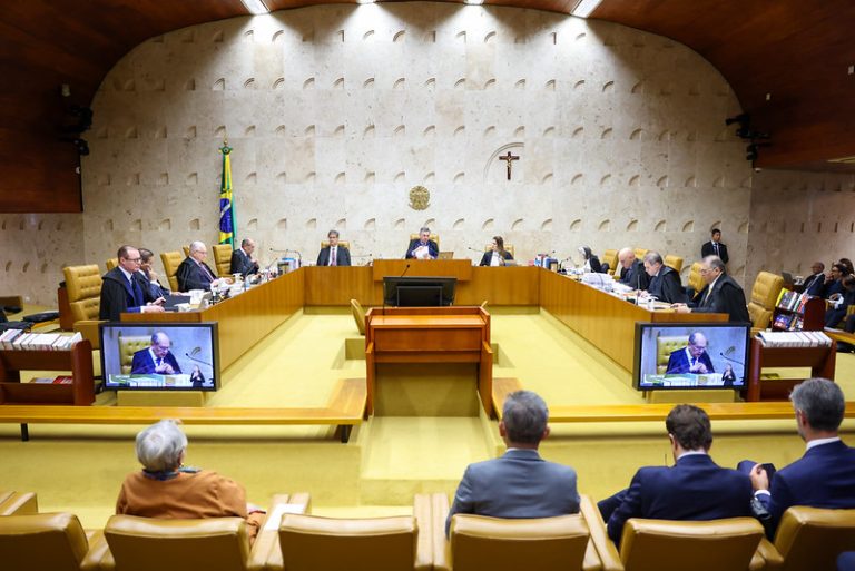 Lei que pune empresas que usam produto de trabalho escravo é constitucional, decide STF 